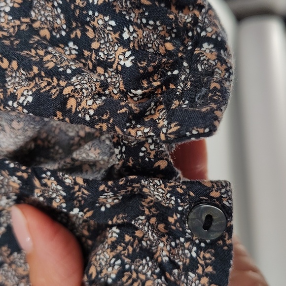 Universal Thread Peasant Blouse XXL Partial Button Down Long Sleeve Gray Peach - Picture 9 of 9